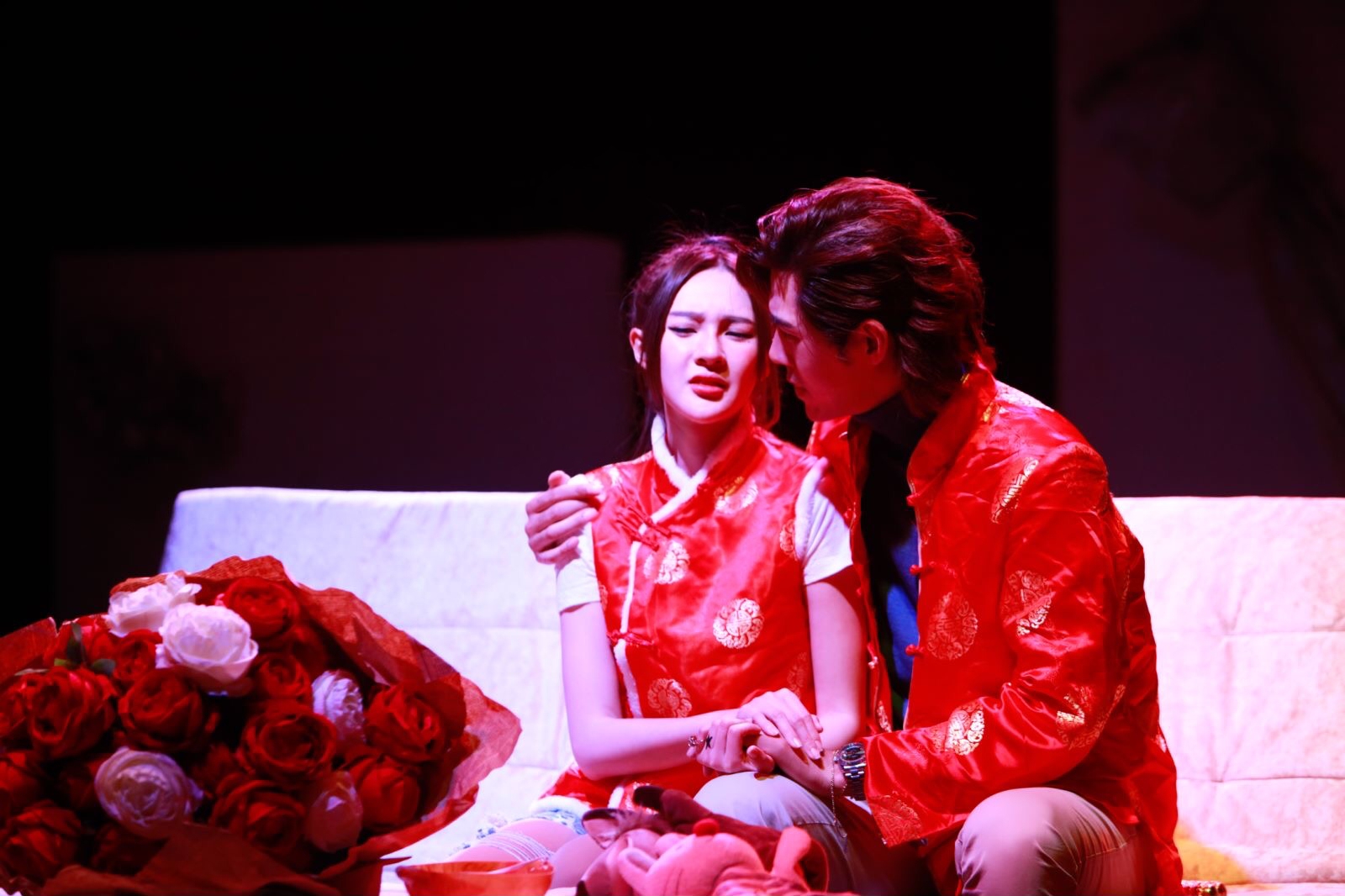 演员黄诗棋首演话剧接受演技新考验