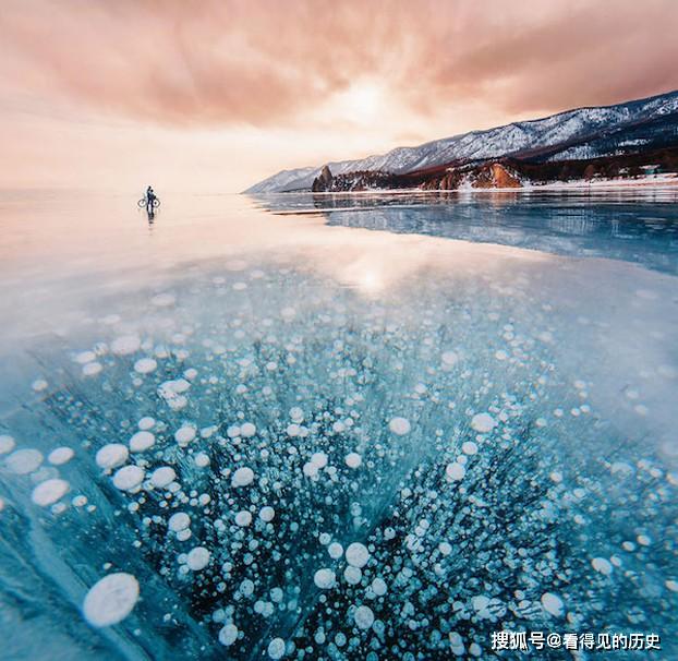 冬天的贝加尔湖 是如此美丽 真是让人着迷