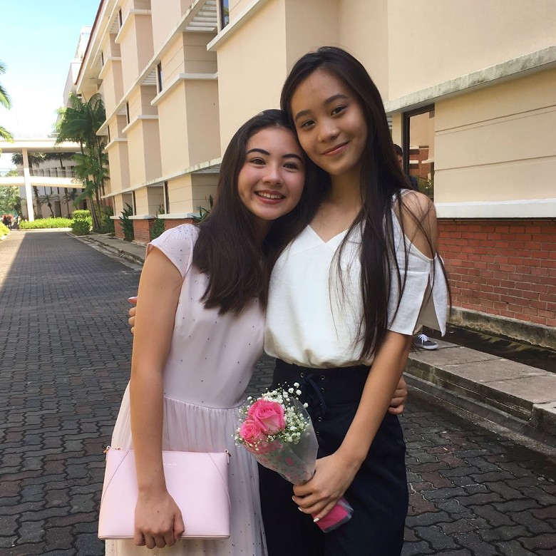 李连杰女儿私照曝光两姐妹继承了妈妈利智的颜值和身材