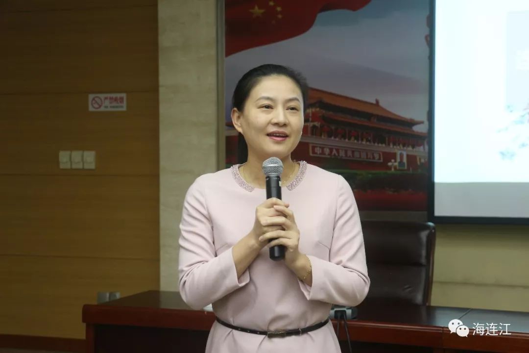 福建省革命历史纪念馆公众服务部副主任王增华 授课内容:《做一名有