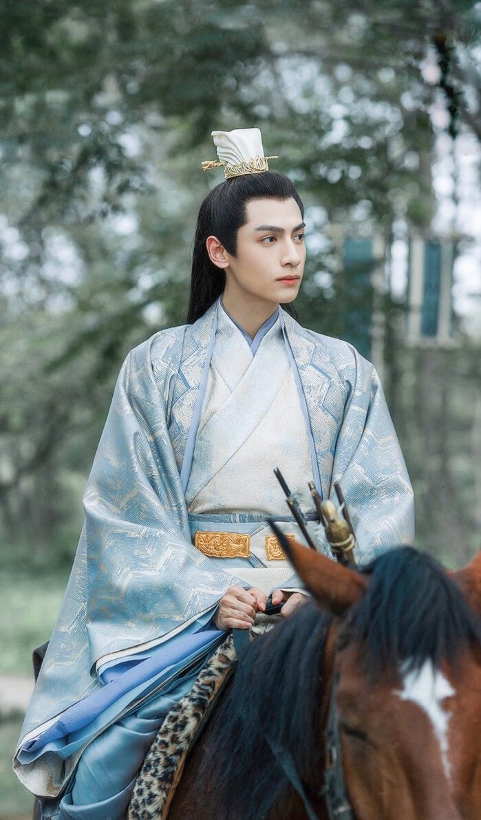 原创没有谁比罗云熙更适合古风白衣长衫玉骨手润玉公子太撩人