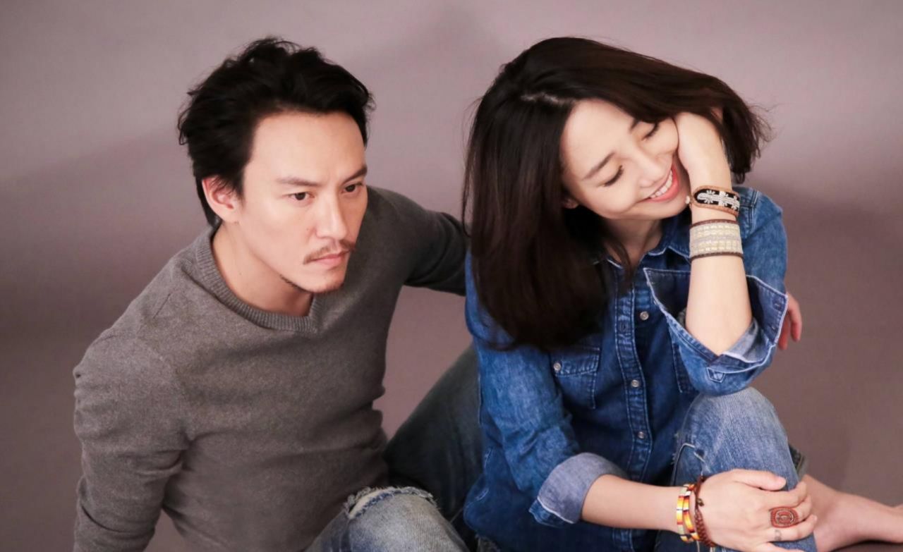 43岁张震近照,隐藏了44年的亲哥哥,原来是我们熟悉的他_张翰