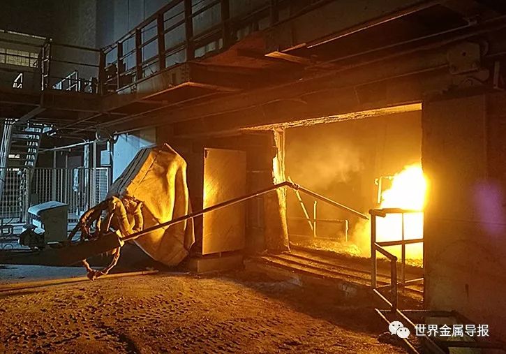 宝钢全自动电炉炉前测温取样机器人在国内率先投用