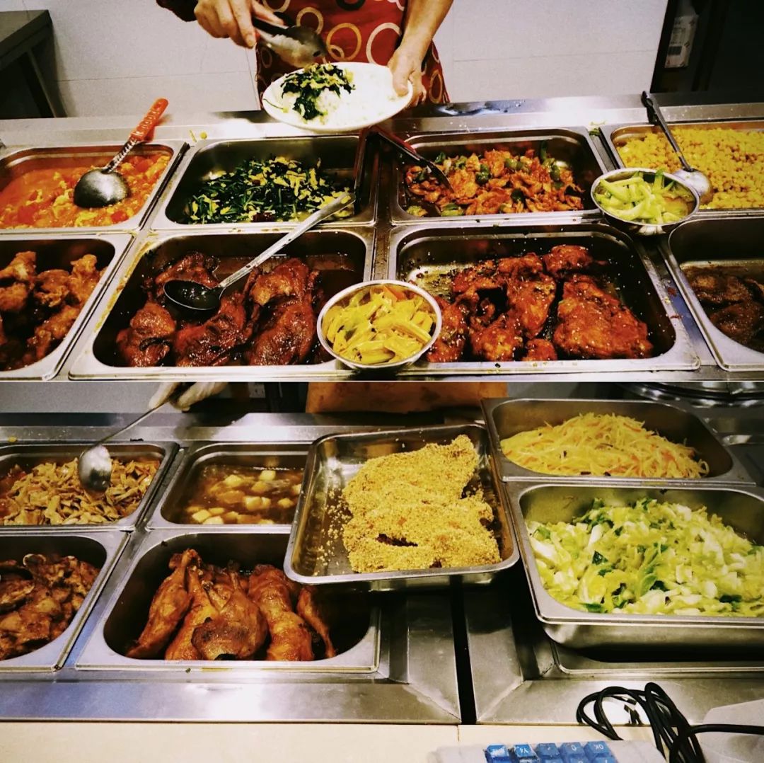 台州学院美食与爱食堂的色与味