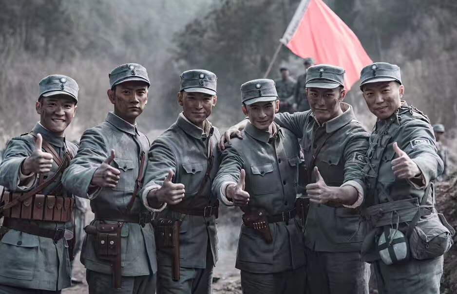 原创主持人问您对新亮剑怎么看李幼斌小孩子们真会玩