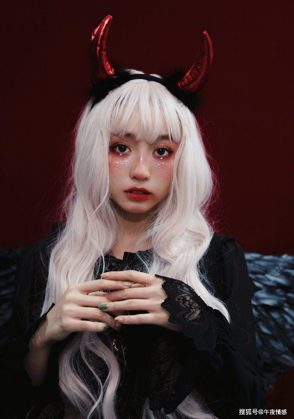 这些万圣节的美女装扮,或许可以惊艳到你