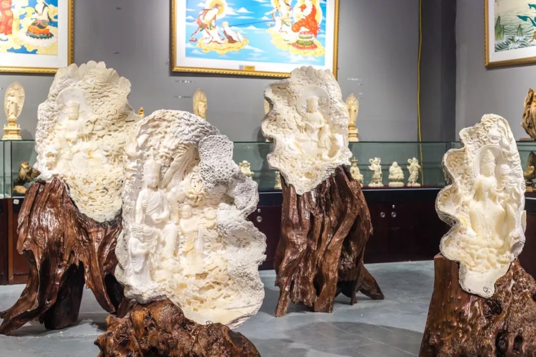 藏品泰国艺术大师ponglak作品"唐人祥"龙泉青瓷作品泰国艺术大师pong