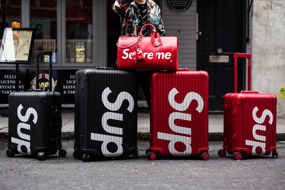 rimowa x supremerimowa x off-whiterimowa x diorrimowa x ambush