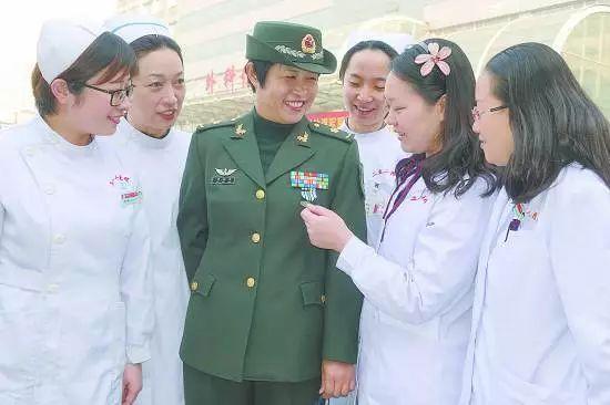 维和战场,有一种风景叫"中国维和女军人"!_刘伯英