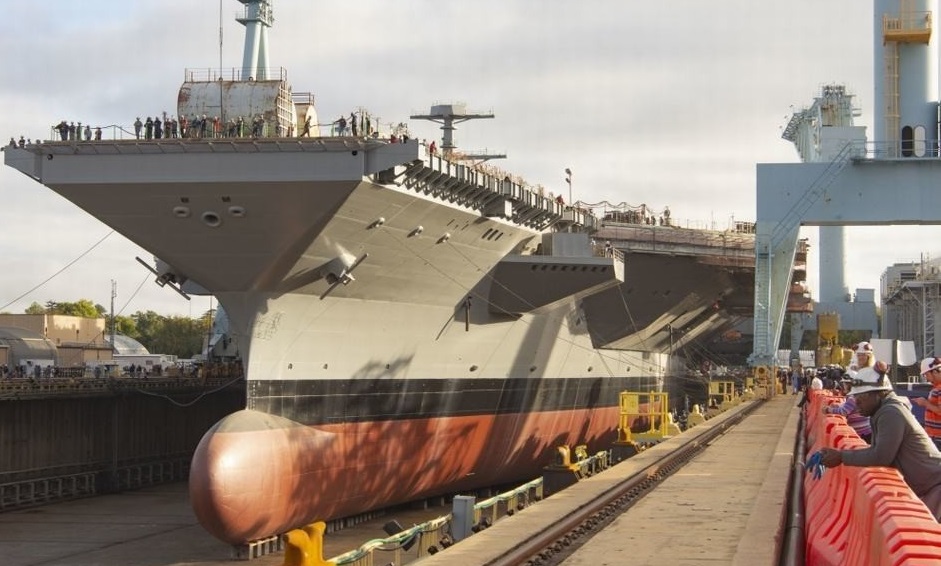 图为福特级航母二号舰