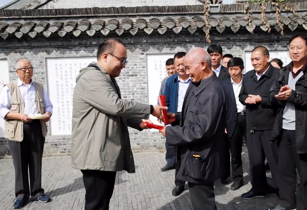 吴嘉纪后裔族人回安丰古镇寻根祭祖