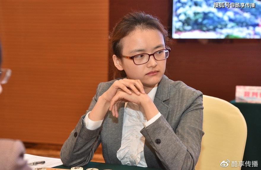 第5轮唐丹时凤兰的对局战至全场最后