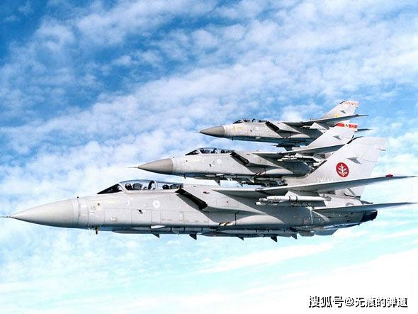 为什么战斗机一定要“编队”飞行，我们看到的至少都是两架一起_双机