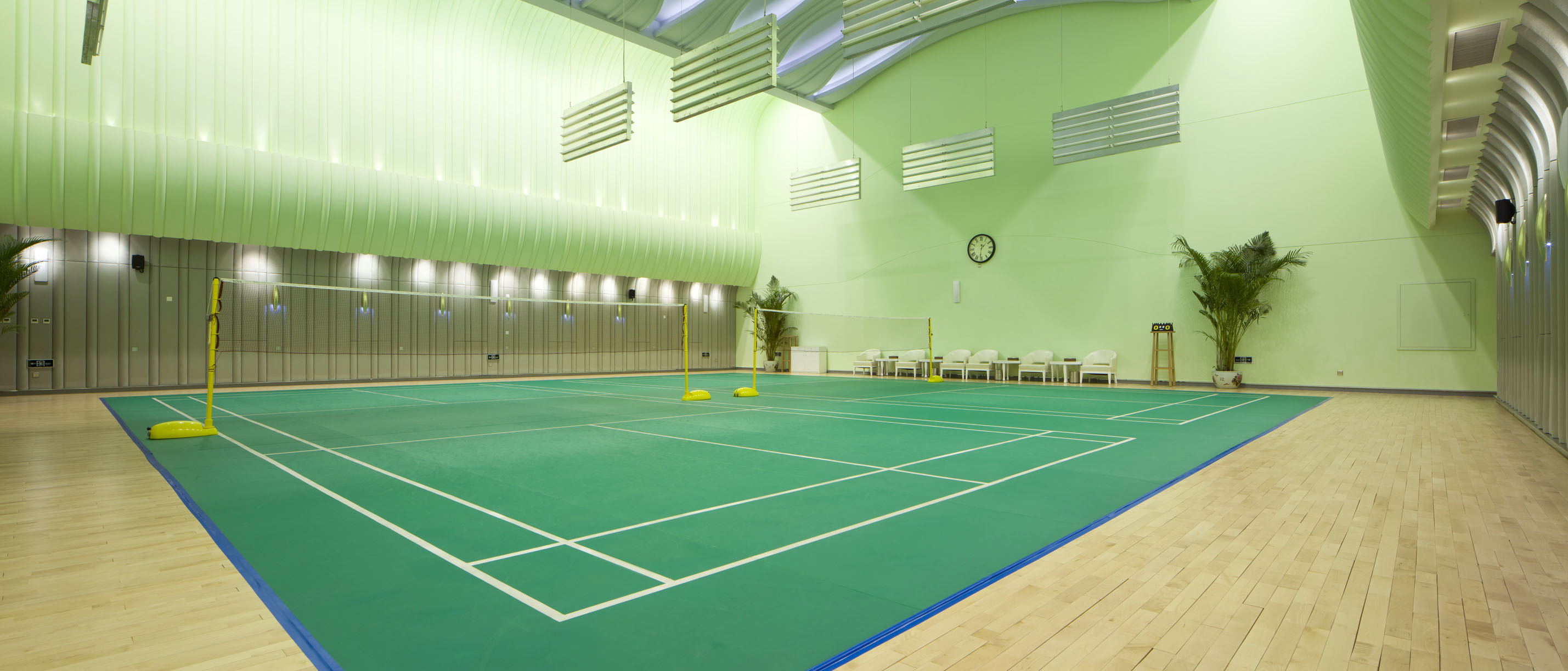 羽毛球馆木地板选哪种龙骨结构比较好