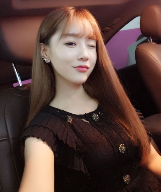女人中,出生于农历二月和六月的属猪女,命格之中不偏不倚,五行水木土