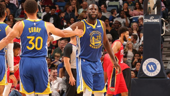 勇士vs黄蜂3冠功臣受伤两小将上演后卫对决豪强能止2连败