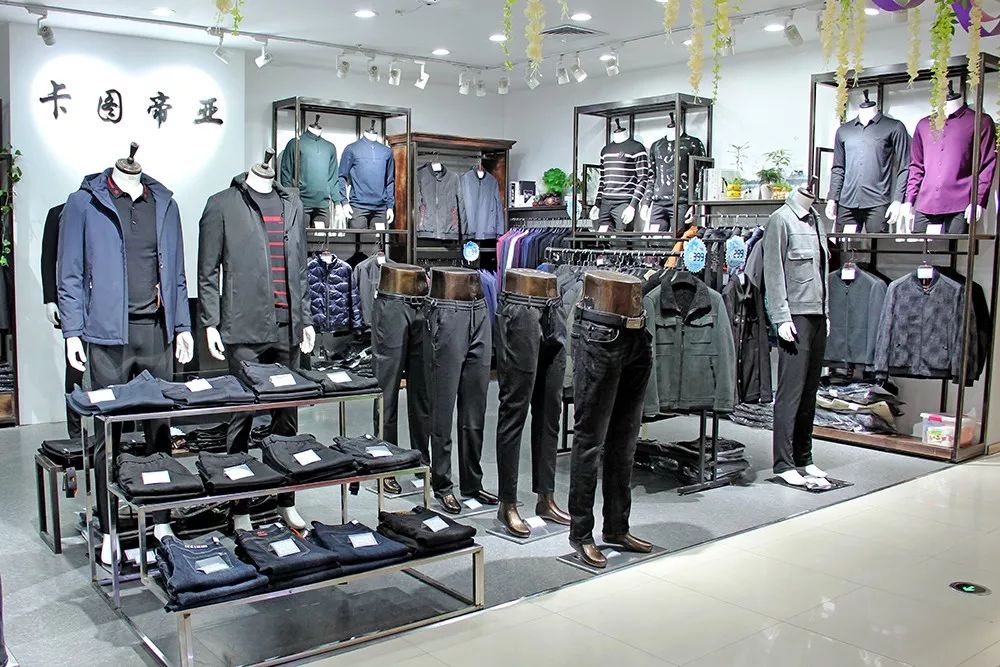 老款伊力夹克,伊力夹克图片_大山谷图库