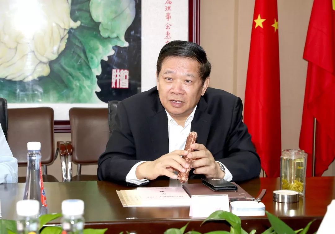 商会临安区黄浙挺局长一行莅临商会调研交流执行会长李忠良先期见面