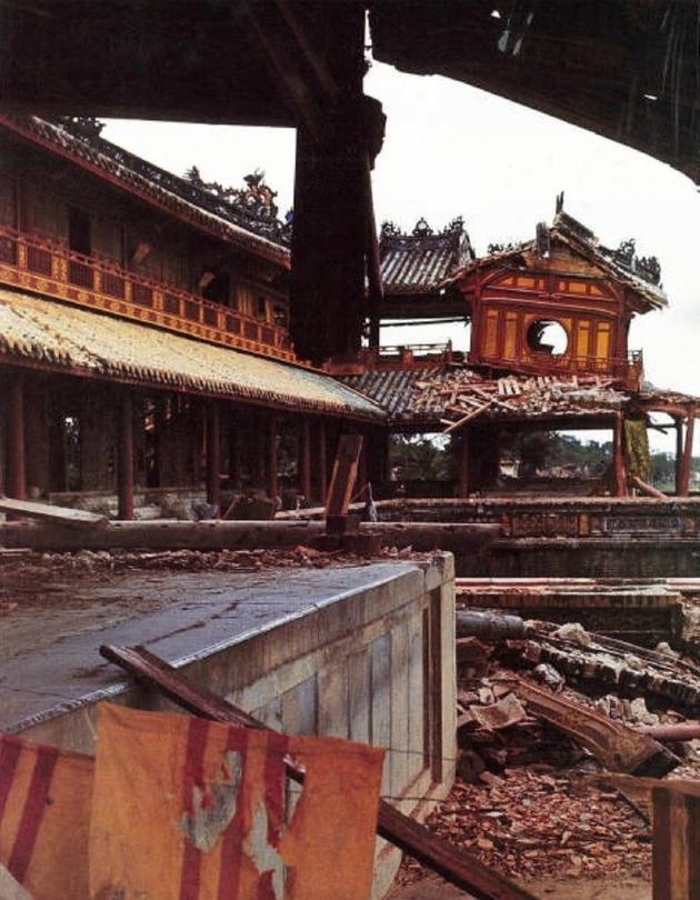 越南战争1968年顺化战役罕见照片:阮朝皇都被摧毁,太和殿成废墟_美国