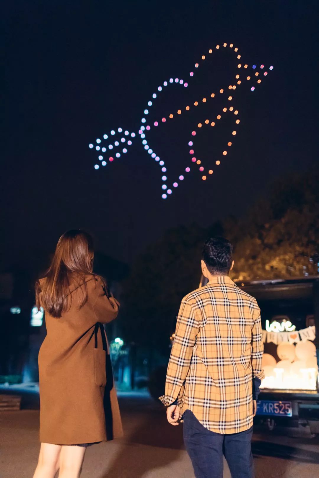 今天见证了一场超浪漫的无人机求婚⊙▽