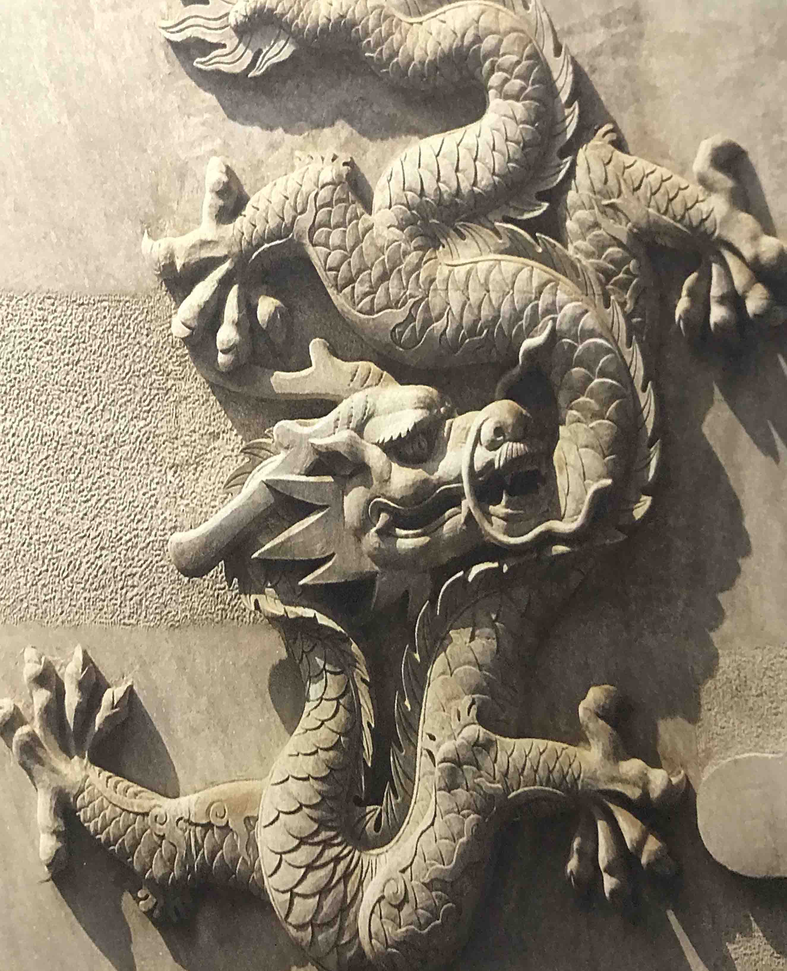 龙图腾浮雕民族的精神信仰