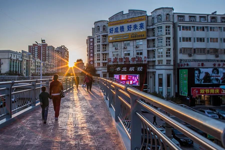 晋城的「彩虹天桥」上岗了,打卡去