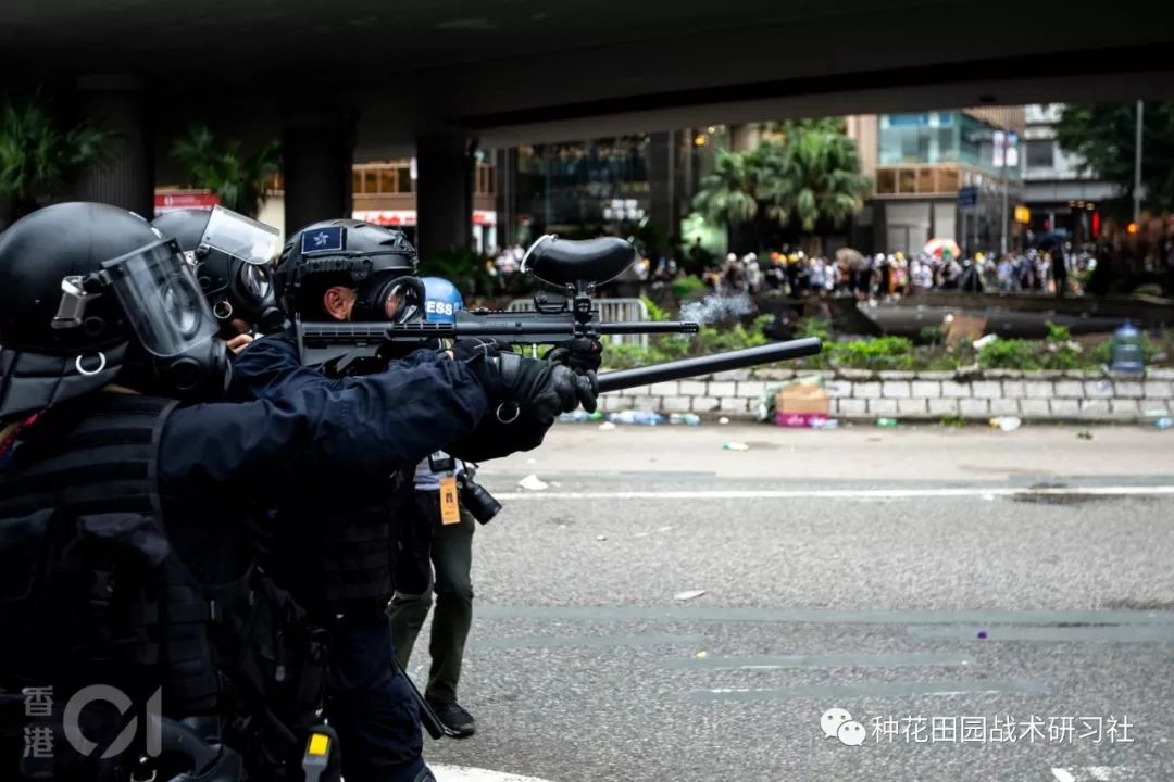 速龙小队新装备2pepperballftc胡椒球发射器