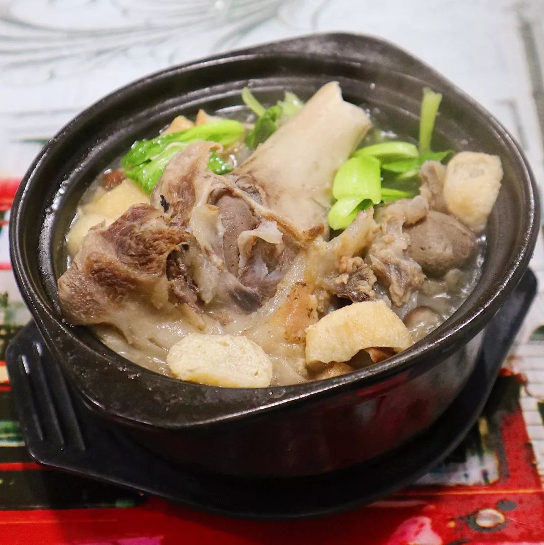 砂锅骨头汤,砂锅排骨_大山谷图库