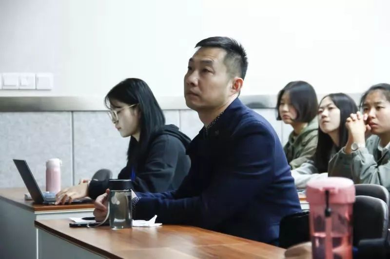 钟文杰 来自搜狐网