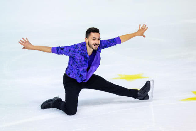 陈巍大奖赛法国站轻取冠军 宇野昌磨崩盘仅排第八_阿克塞尔