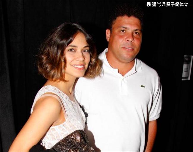 原创她是罗纳尔多前妻还为大罗生下两个孩子如今36岁生活是这样