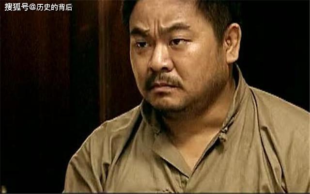 当了34年"老实人",却在一夜之间变成悍匪,持刀杀害7人!_董震