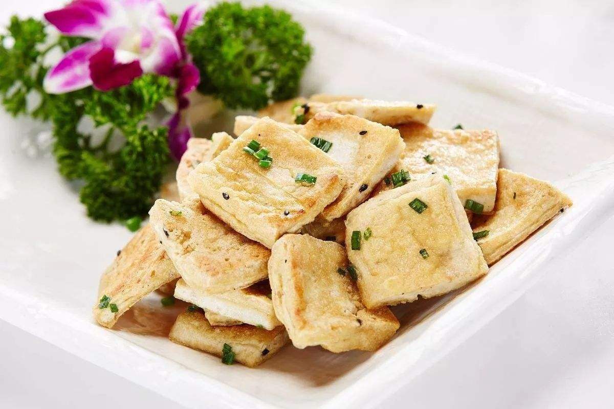 普宁来近六百年的年轻古县看潮汕特色古村落吃普宁豆酱鸡