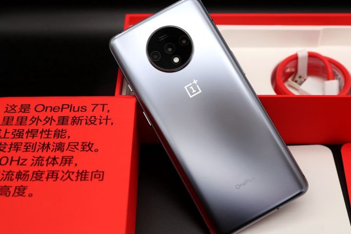 离机皇只有一步之遥一加7t极速开箱体验