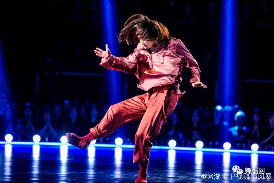 舞蹈风暴第五期李响首次表演现代舞我和我神仙下凡跳舞辛苦了