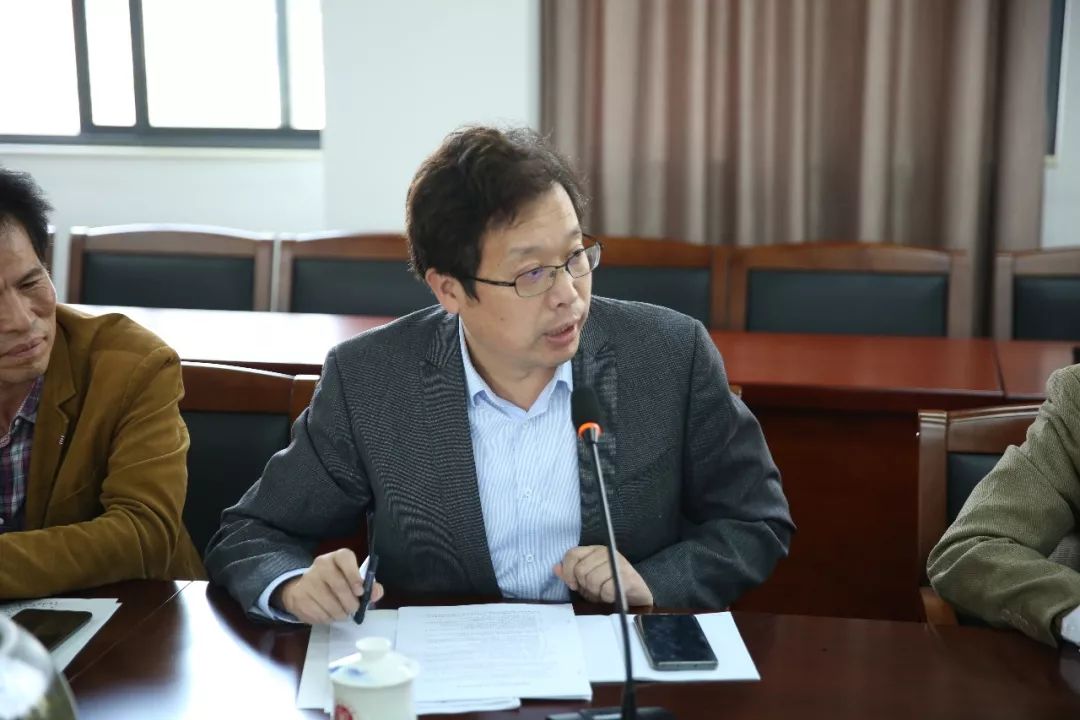 参与这次活动评价的各位领导,专家们高度评价了林春辉