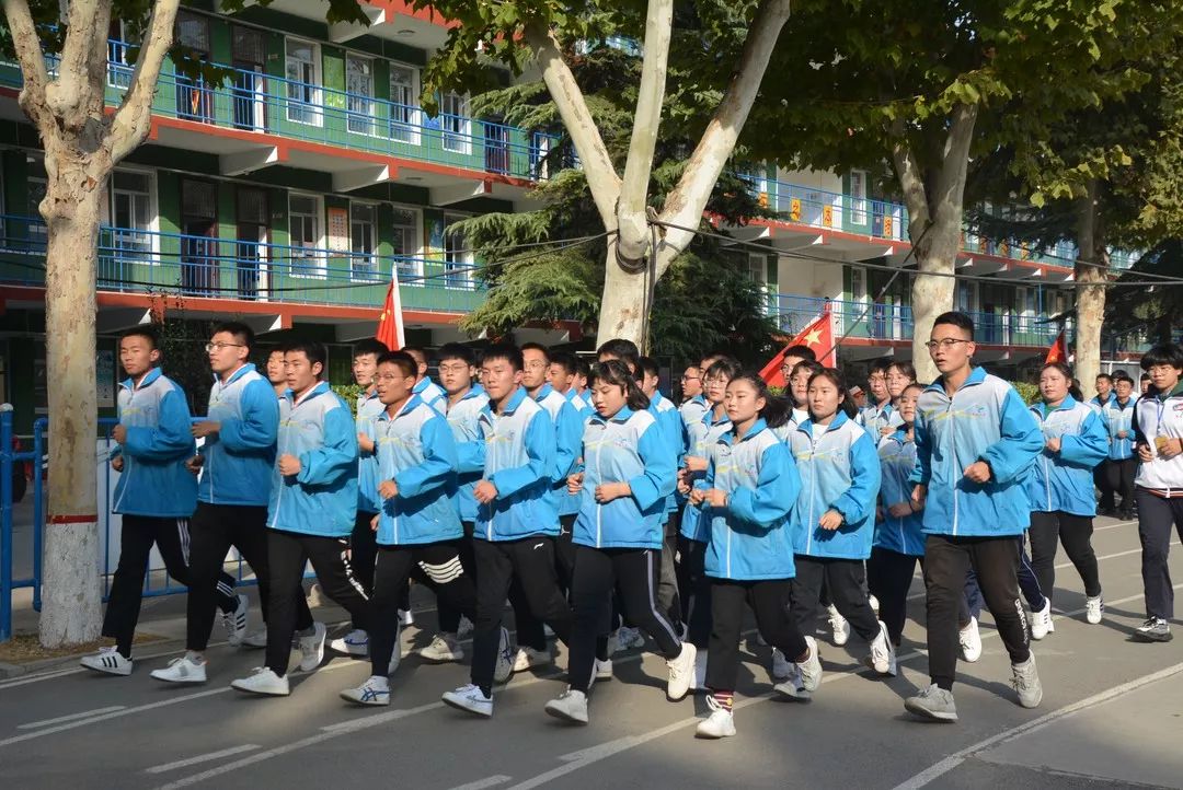 栾城二中体育艺术节精彩视频_团体操