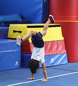 华思提十月最佳运动员 varsity athlete of the month - october