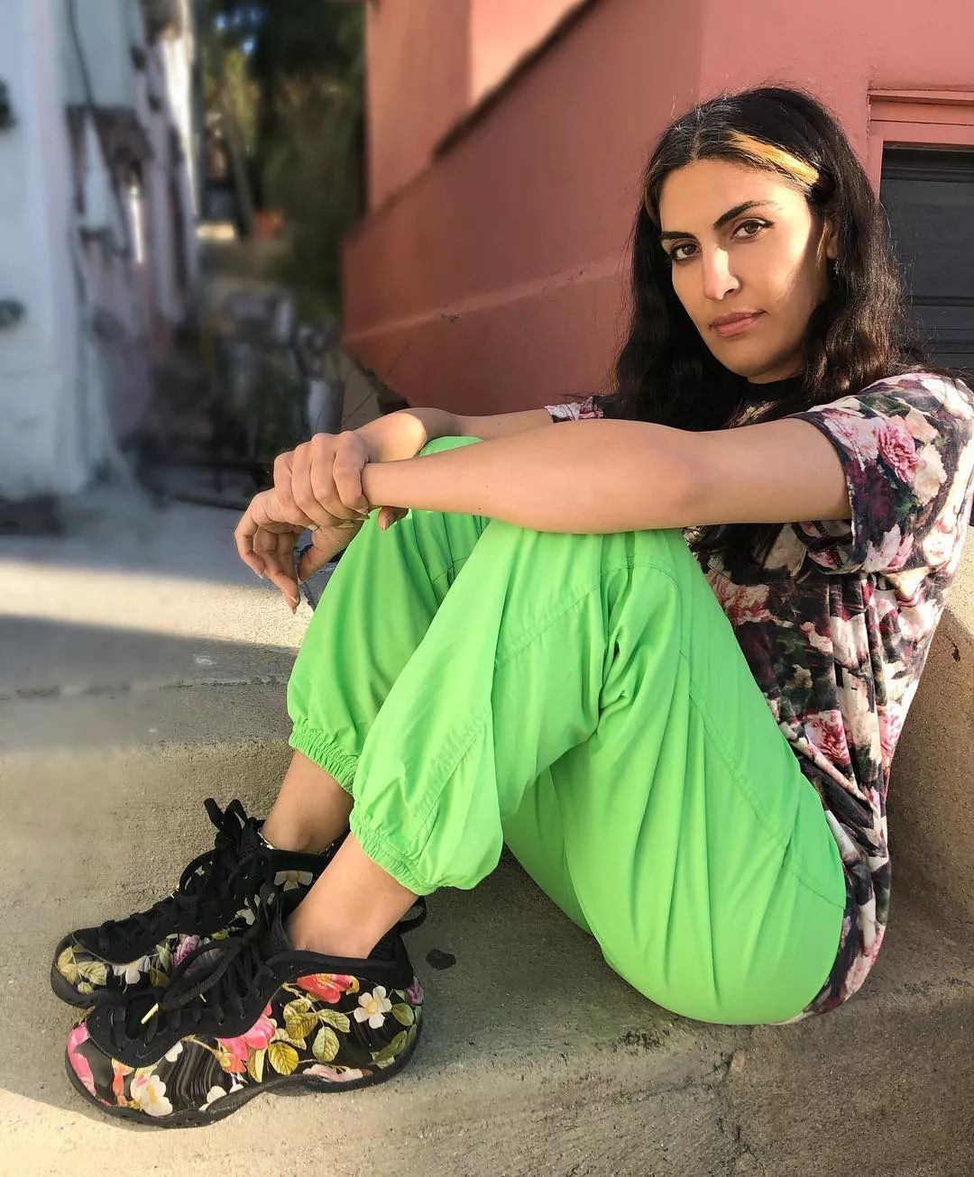 看来,melody ehsani也是"密恐婆婆"川久保玲的粉丝说起女子网坛,认识"