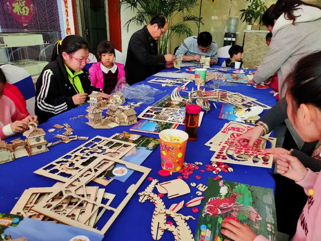 天基云蒙庄园拼接美好生活搭建欢乐时光3d立体拼图diy亲子活动精彩