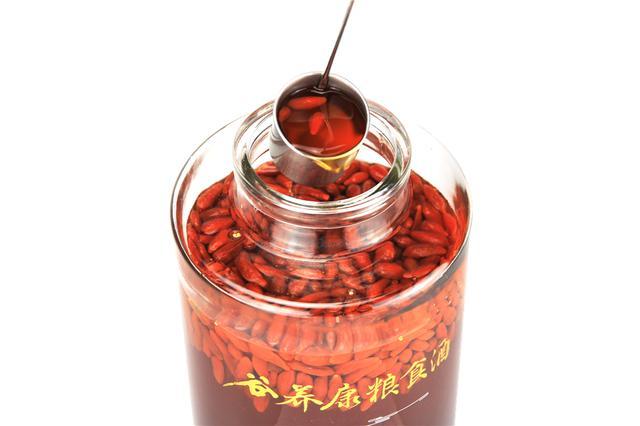 玛卡和什么一起泡酒好玛卡枸杞泡酒的功效有哪些