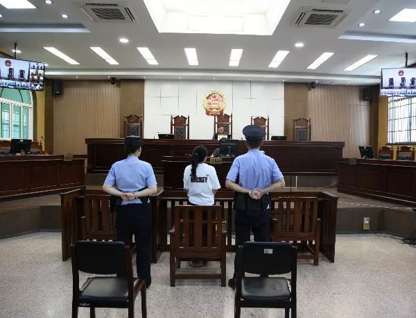 我要回家建德女贪官判刑后大哭背后原因令人咋舌