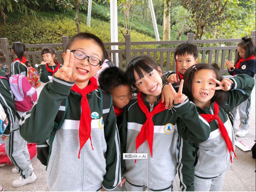塑料瓶盖的魅力重庆市渝北区巴蜀小学校秋季社会实践大课堂