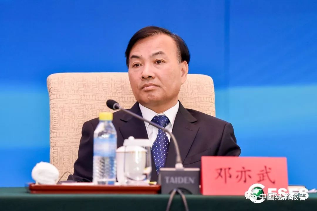 邓亦武在保障国内紧缺农产品供应中发挥重要作用