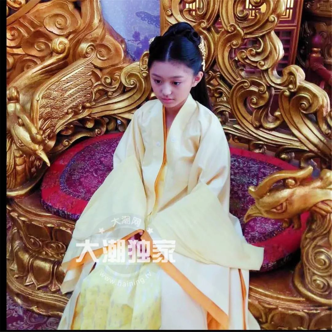 这个海宁姑娘 竟和易烊千玺一起演戏!_顾雨菲