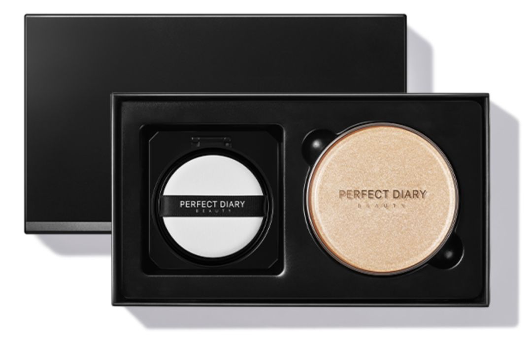 图片:天猫@perfectdiary完美日记对了这次的联名款还是礼盒装的里面有