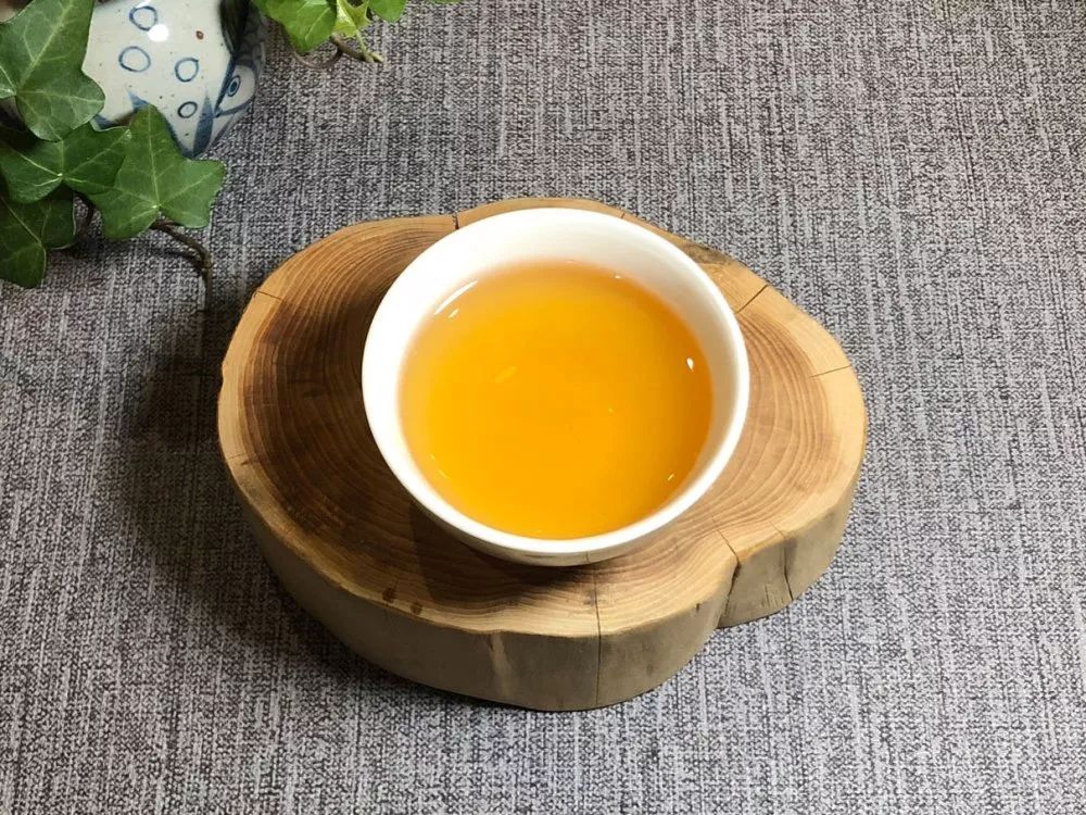 艾暖优品:普洱茶学堂 ︱ 茶汤鉴赏