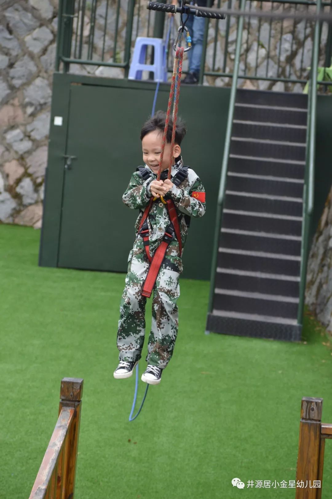 小勇气大成长福州晋安区井源居小金星幼儿园幼童军拓展训练营