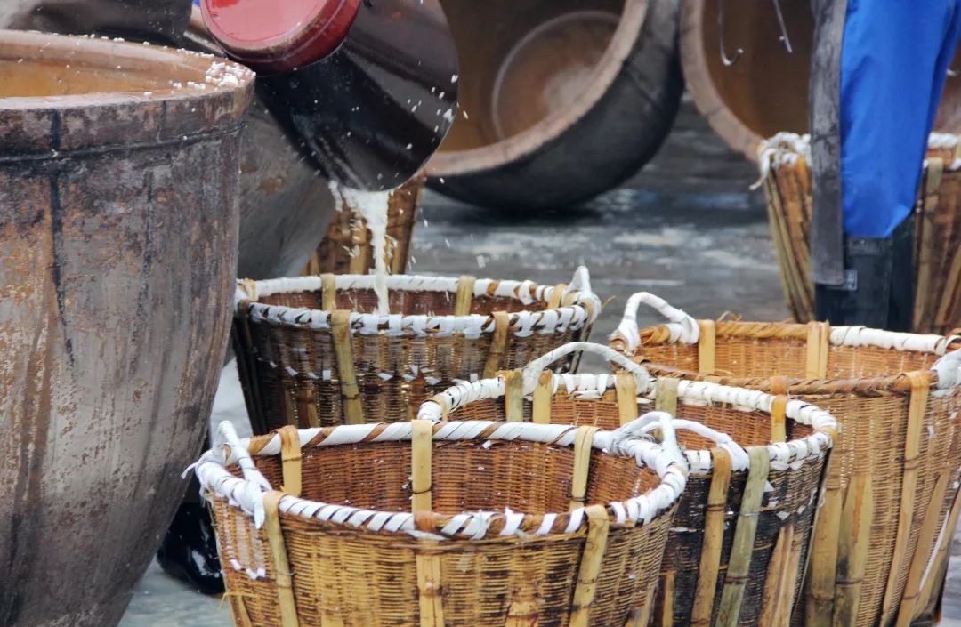 立冬前夕酿酒师傅都在忙些啥