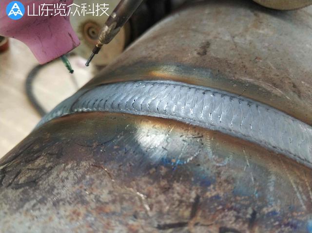 石化工程碳鋼自動焊接專機_管道